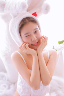 妈妈的朋友1完整视频有翻译蘑菇